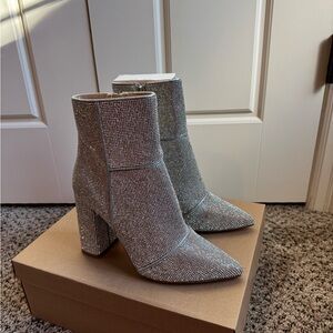 Steve Madden Noticed R Rhinestone boots